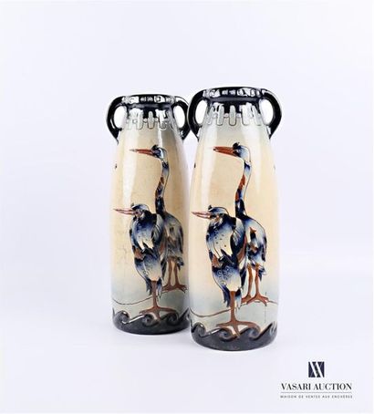 null AUTRICHE - Manufacture Amphora
Paire de vases à anses de forme oblongue à décor...