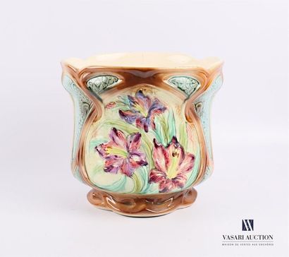 null Earthenware planter with polychrome decoration dxe flowers inscribed in reserves...