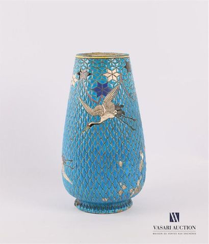 null JAPAN
Earthenware vase decorated in cloisonné enamels of wading birds and stars...