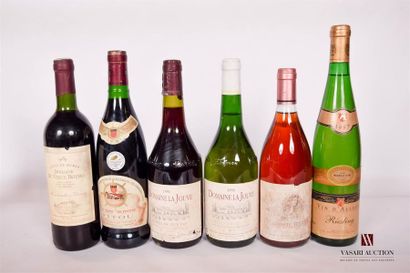 null Lot de 6 bouteilles comprenant :		

1 bouteille	DOMAINE DU VIEUX BOURG	Côtes...