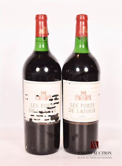 null 2 MagnumsLES FORTS DE LATOURPauillac 1972

	And: 1 a little withered and stained...