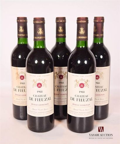 null 5 bouteilles	Château de FIEUZAL	Graves GCC	1988

	Et.: 2 impeccables, 1 à peine...