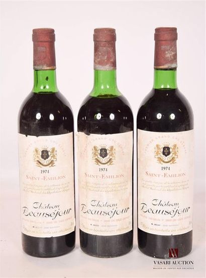 null 3 bottlesChâteau BEAUSÉJOUR BÉCOTSt Emilion 1er GCC1974

	And. faded and stained...