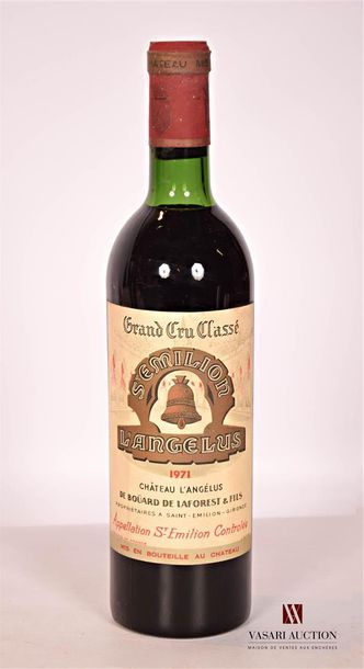 null 1 bouteille	Château L'ANGÉLUS	St Emilion GCC	1971

	Et. un peu fanée et à peine...