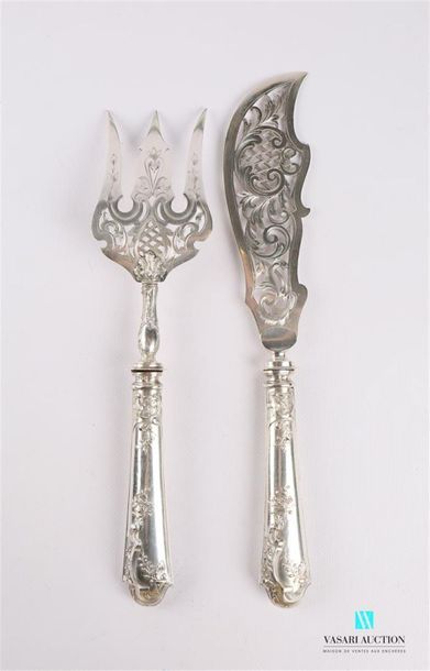 null Fish service cutlery, the silver handle decorated with leafy branches and scrolls,...