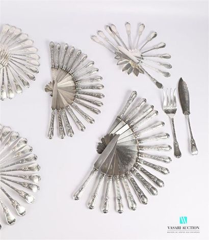 null A household silverware with slightly violin-embellished handles decorated with...