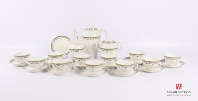 null LIMOGES
Service à thé en porcelaine blanche à décor polychrome et rehaut d'or...