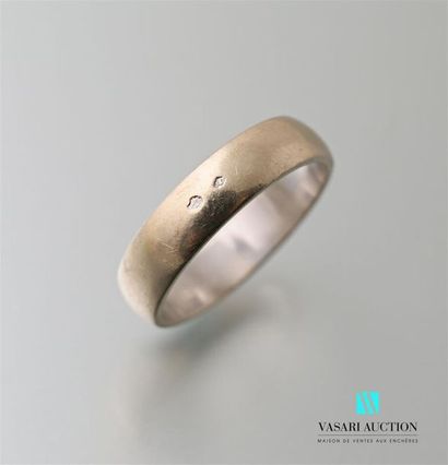 null Yellow gold ring 750 thousandths 
Weight: 6.50 g