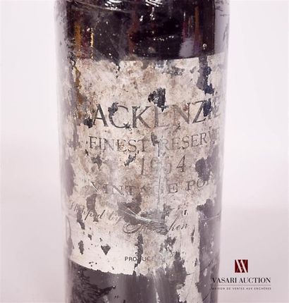 null 1 bouteille	Porto "Finest Reserve" MACKENZIE'S Vintage		1954
	Sans indication...