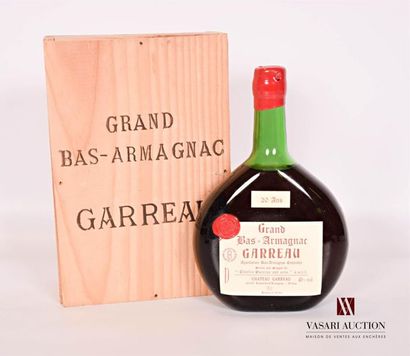 null 1 bouteille	Grand Bas Armagnac mise Garreau	
	Bouteille basquaise de 70cl -...