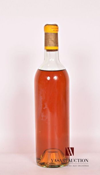 null 1 bouteille	CH. DE FARGUES	Sauternes GCC	1967
	Et. manquante. Bouteille identifiable...