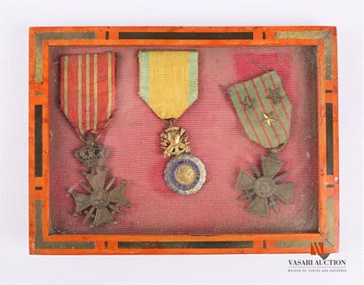 null Ensemble de décorations Epoque Première Guerre Mondiale : Médaille militaire...
