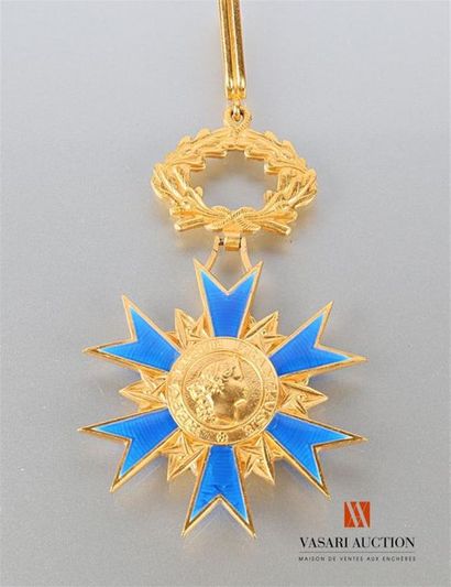 null Ordres et décorations : Ordre National du Mérite, cravate de commandeur, bijou...