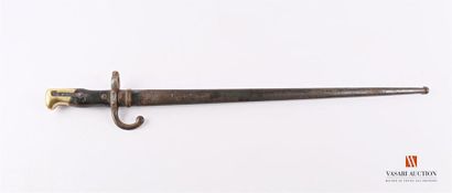 null Baïonnette GRAS modèle 1874, lame de 52,3 cm, marqué au dos Mre d'Armes de St...