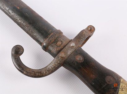 null Baïonnette GRAS modèle 1874, lame de 52,3 cm, marqué au dos Mre d'Armes de St...