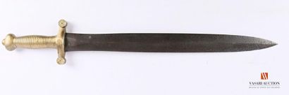 null Glaive réglementaire modèle 1831, poignée laiton poinçonnée, lame de 49 cm,...