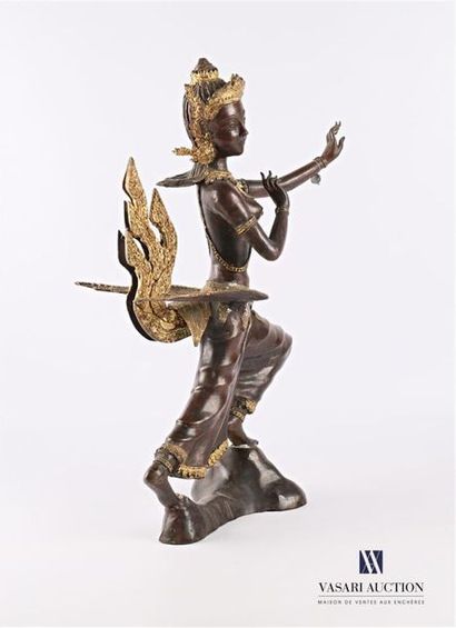 null INDE
Sujet figurant Krishna en bronze à double patine
(usures et petits sauts...