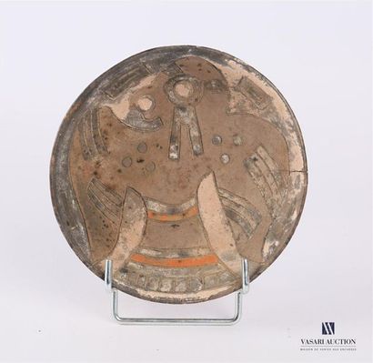 PEROU - Culture Paracas Dish 
The inside of this ceremonial dish is engraved with...