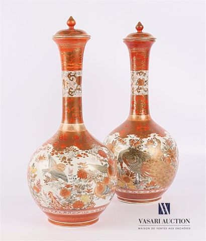 JAPON - Paire de vases JAPAN
Pair of white porcelain baluster-shaped covered vases...