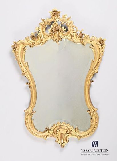 null Violin shaped mirror in carved and painted gilded moulded wood with foliage,...
