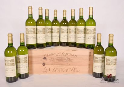 null 12 bouteilles 	Château LA LOUVIÈRE	Graves blanc	1999
	Et. impeccables. N : 9...
