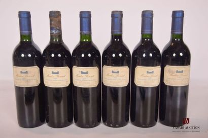 null 6 bouteilles	Château MOULIN BONNET	1ères Côtes de Bordeaux	1989
	Et. fanées...