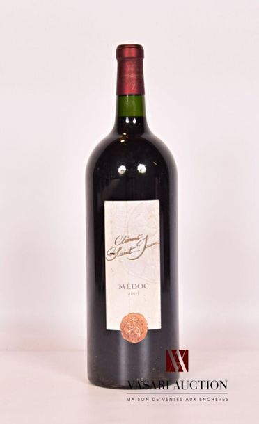 null 1 magnumCLEMENT SAINT-JEANMédoc2005Et
. stained with 1 tear. N: half/low neck....
