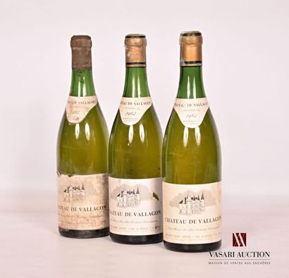 null 3 bouteilles	TOURAINE Blanc Château DE VALLAGON		1962
	Et : 2 tâchées(2 déchirures),...