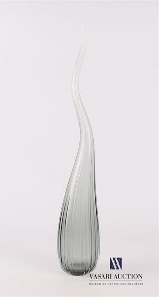 null SALVIATI
Vase soliflore modèle Aria en verre de couleur grise de forme piriforme...