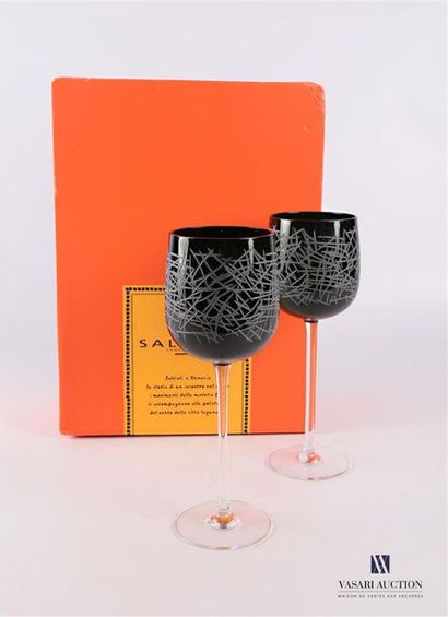 null SALVIATI
Pair of Murano glass stemmed glasses model Twigs the translucent leg,...