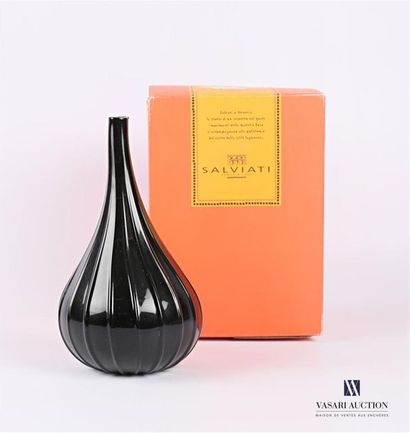 null SALVIATI
Vase soliflore modèle Drops en verre teinté noir de forme piriforme...