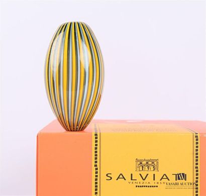 null SALVIATI Soliflore glass
vase of ovoid shape decorated with blue and yellow...