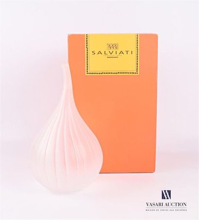 null SALVIATI Soliflore
vase model Drops in white sandblasted glass with a pear-shaped...