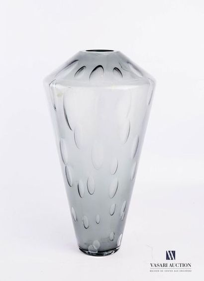 null SALVIATI 
Vase de forme conique orné de larges bulles de couleur grise, modèle...