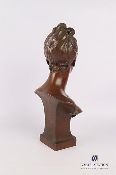 null PINEDO Emile (1840-1916) 
Lys
Bronze à patine brune
Titré dans un cartouche,...