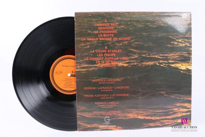 null Batch of 20 vinyls:
SHOW LA VINY - Vol 1
1 33T disc in cardboard sleeve
Label:...