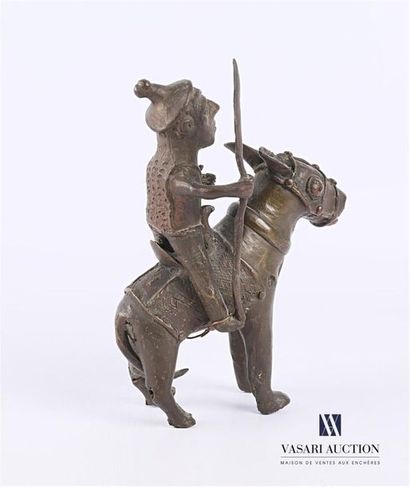 null BAMOUN - CAMEROON Bronze
warrior on his mount holding a spear
Early 20th century
(accident...