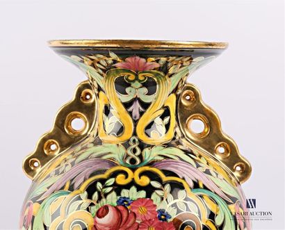 null BELGIQUE - QUAREGNON - Manufacture H. Bequet
Vase de forme sphérique en faïence...