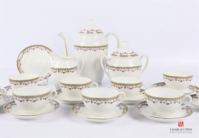 null LIMOGES
Service à thé en porcelaine blanche à décor polychrome et rehaut d'or...