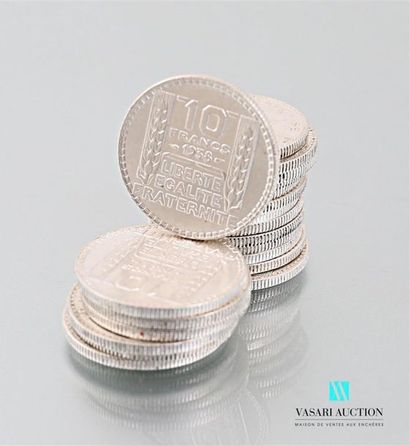 null Lot de vingt pièces en argent 10 Francs 1938, République Française Turin 
Poids...