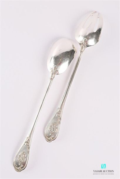 null Silver salad service cutlery, the moving handle decorated with fillets and leafy...