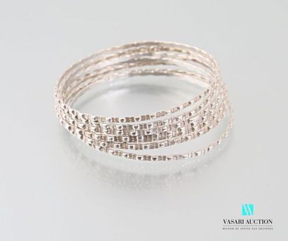 null Sept bracelets joncs en argent 925 millièmes dit " semainier " décor perlé
Poids...