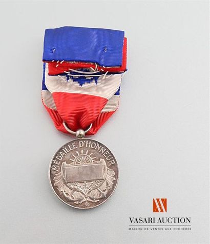null Marine marchande, médaille d'honneur argent 27 mm, gravée par Eugène-Emile Lindauer,...