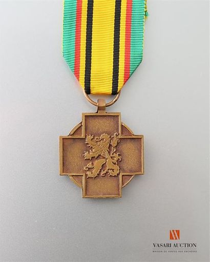 null Belgique - Médaille du combattant militaire de la guerre 1940-1945, TTB
