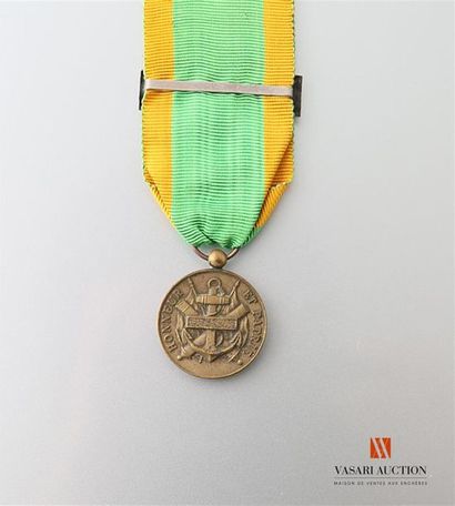 null Médaille des engagés volontaires, jeton 27 mm, gravé par Rivet, ruban avec agarfe...
