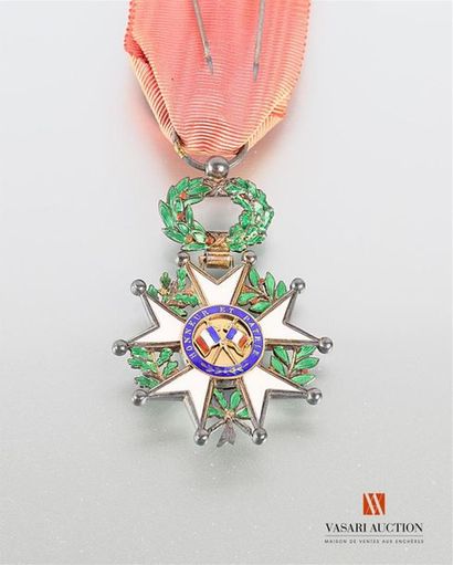 null Ordre de la Légion d'Honneur, étoile d'officier 40 mm vermeil, modèle bombé,...
