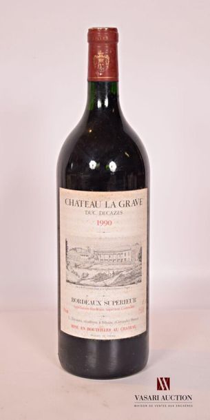 null 1 magnum	Château LA GRAVE	Bordeaux Sup	1990
		Et. fanée et tachée. N : mi/bas...