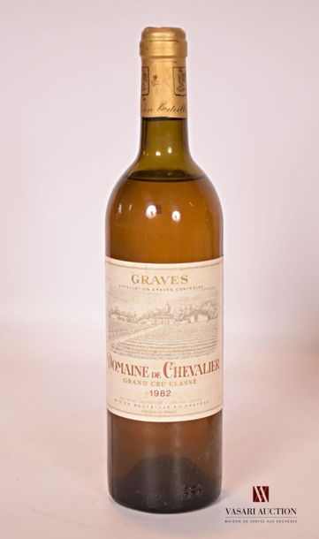 null 1 bouteille	DOMAINE DE CHEVALIER	Graves GCC blanc	1982
		Et. un peu tachée....