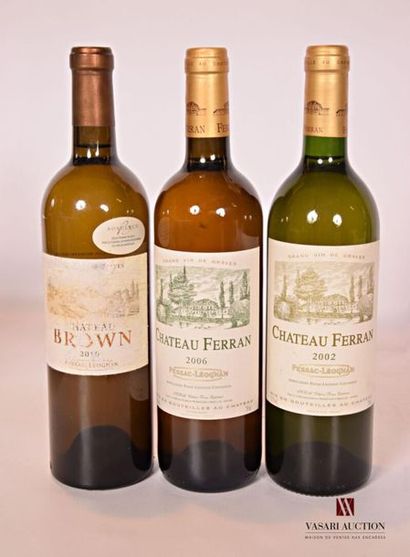 null Lot de 3 bouteilles comprenant :		
	1 bouteille	Château BROWN	Graves blanc	2010
	2...