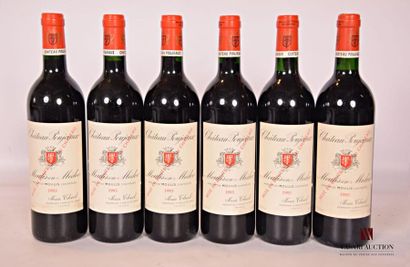 null 6 bouteilles	Château POUJEAUX	Moulis	1993
		Et. un fanées et légèrement tachées....